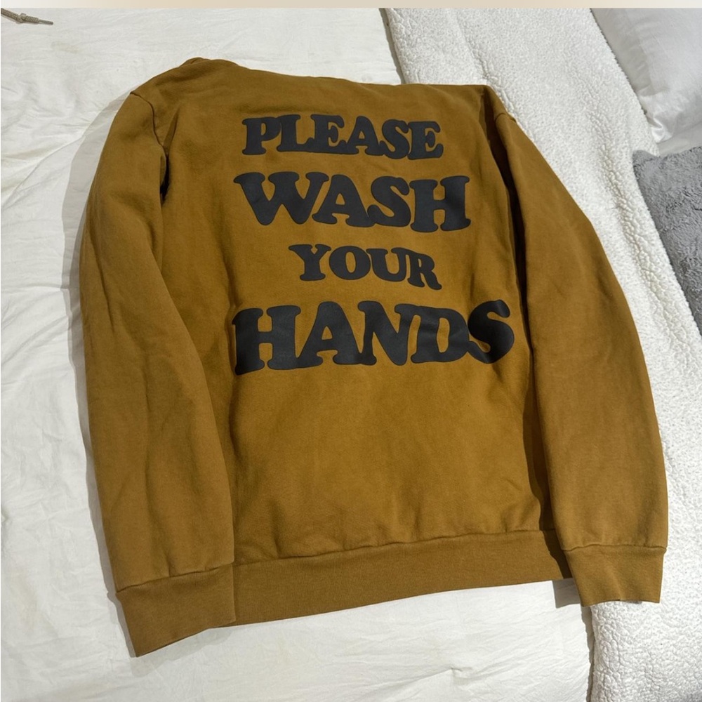 talentless large pls wash ur hands